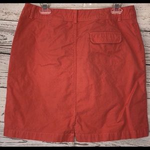 Eddie Bauer stretch coral mini skirt. Waist 16 in Waist to hem: 18.5 in